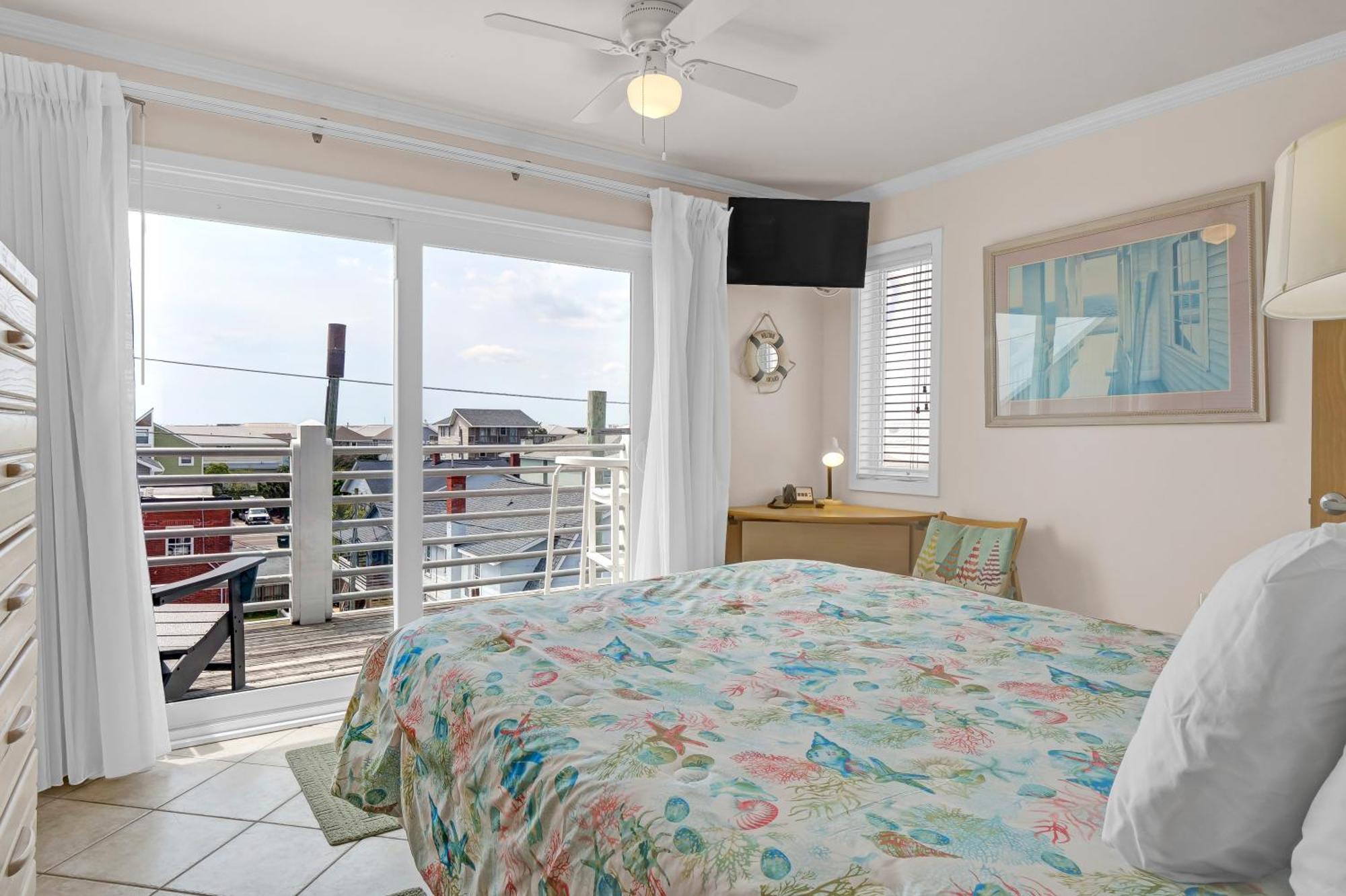 Sandpeddler Inn And Suites 来特斯维比奇 外观 照片