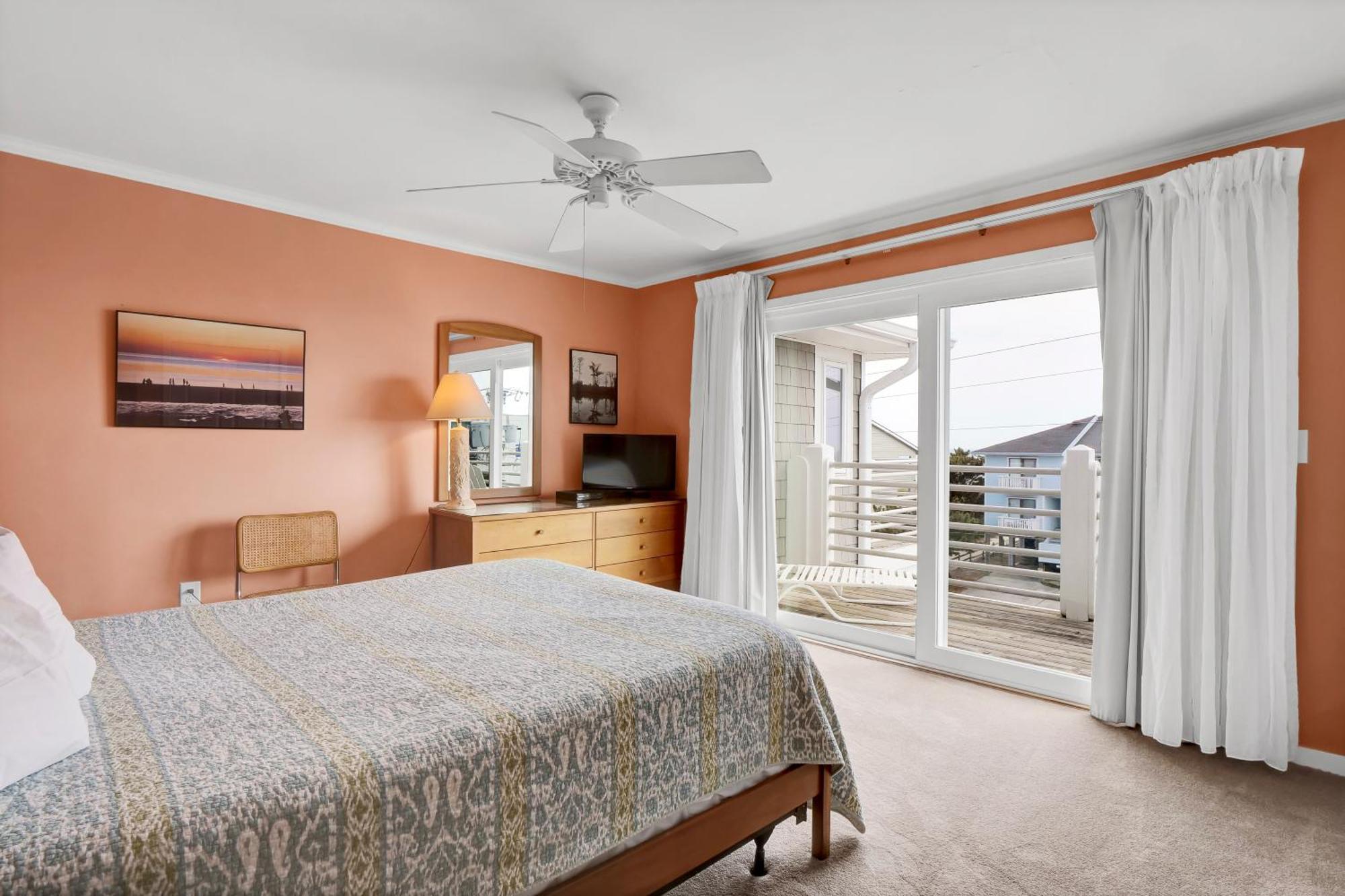 Sandpeddler Inn And Suites 来特斯维比奇 外观 照片