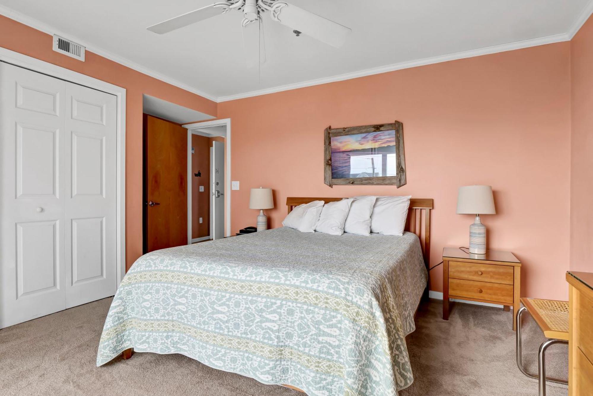 Sandpeddler Inn And Suites 来特斯维比奇 外观 照片