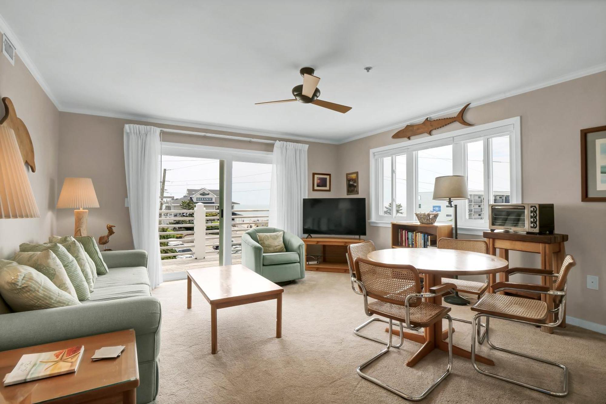 Sandpeddler Inn And Suites 来特斯维比奇 外观 照片