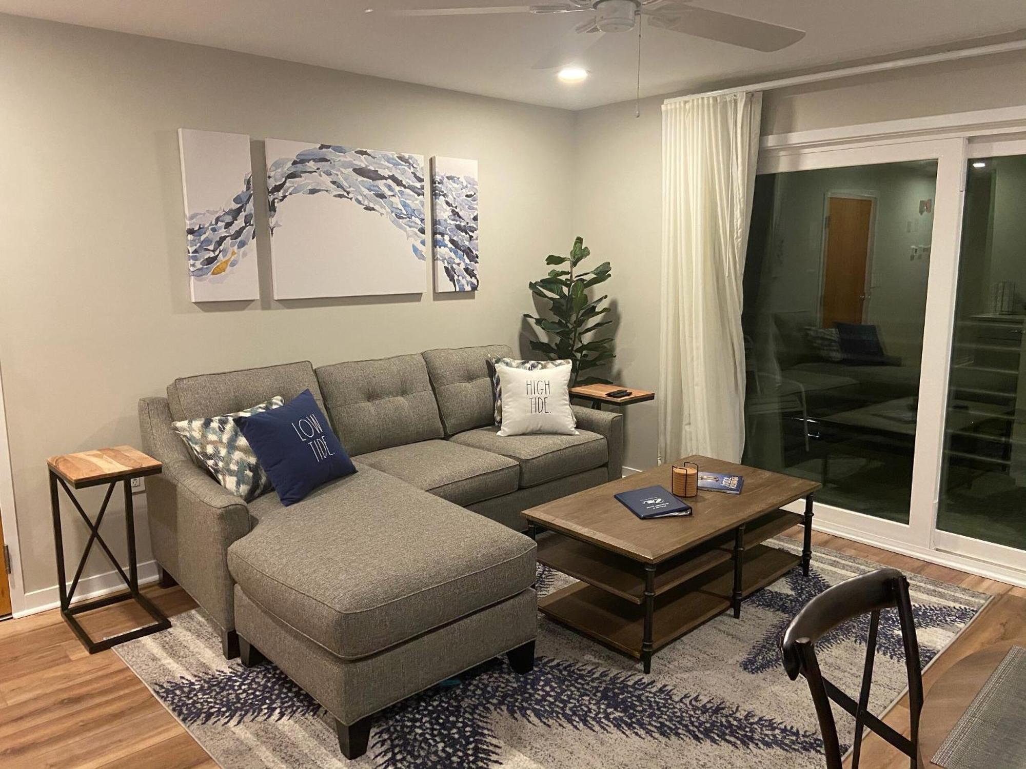 Sandpeddler Inn And Suites 来特斯维比奇 外观 照片